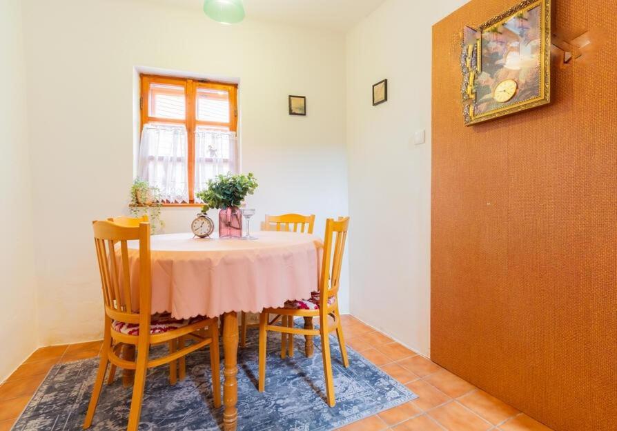 Atrium House - Netolice Appartement Buitenkant foto